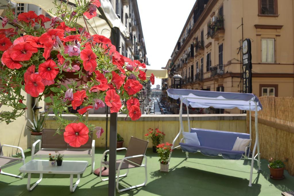 B&B Anna'S Family Terrace Neapel Exterior foto