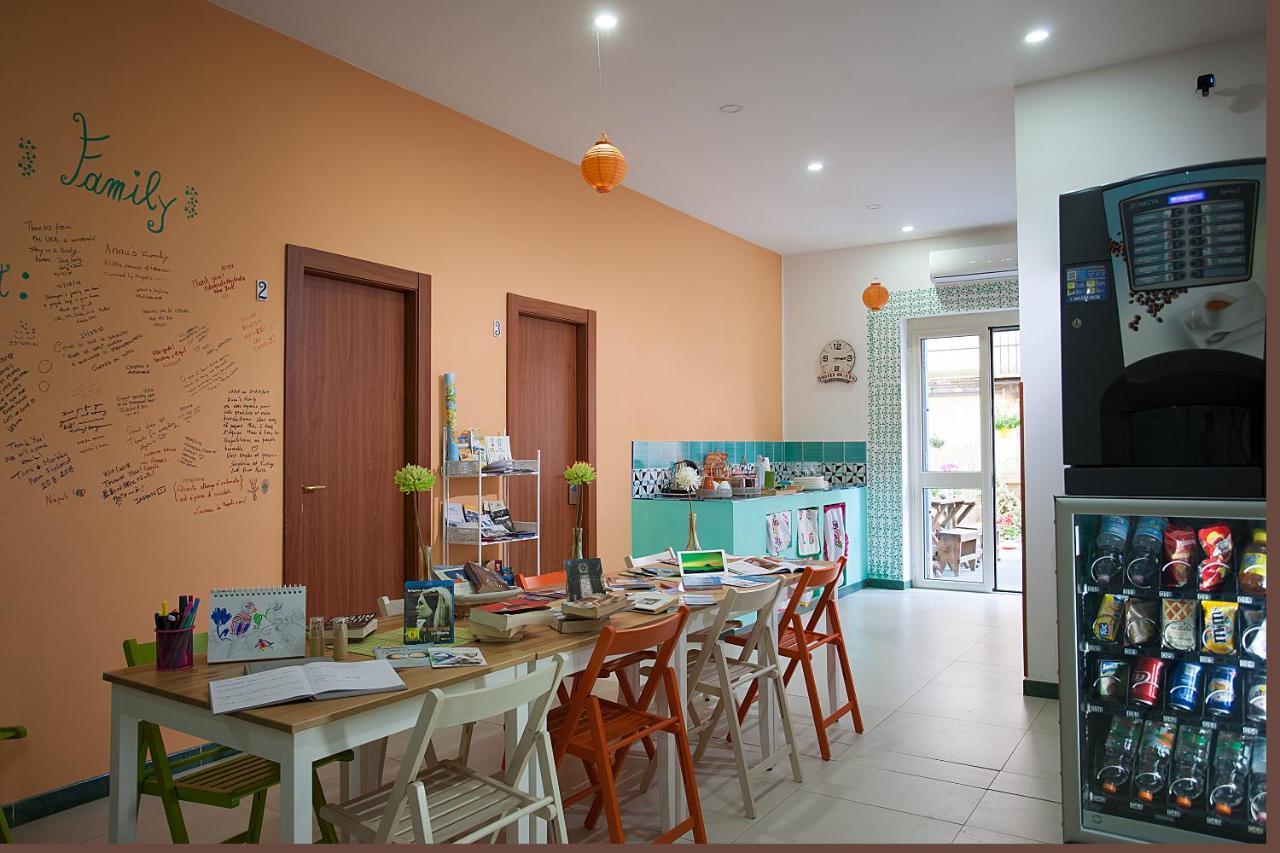 B&B Anna'S Family Terrace Neapel Exterior foto